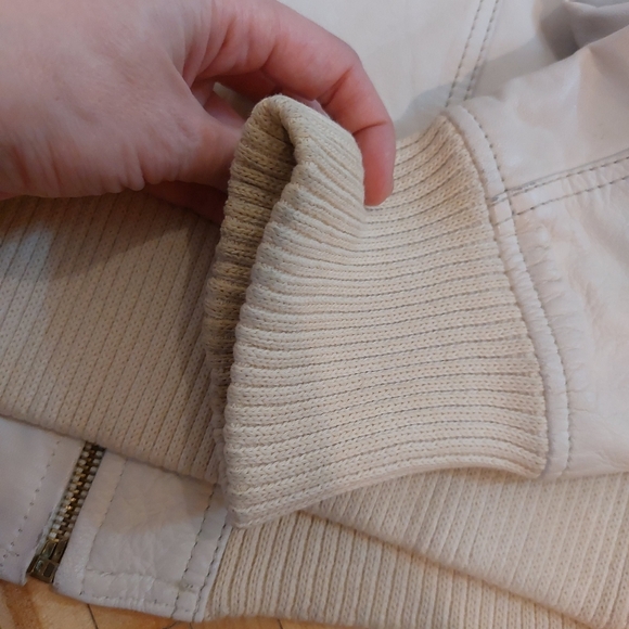 Zara leather jacket - Picture 3 of 12